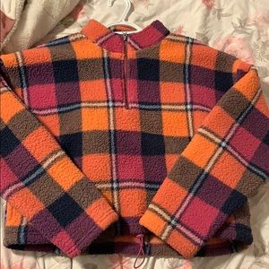 Fluffy sweater with zipper